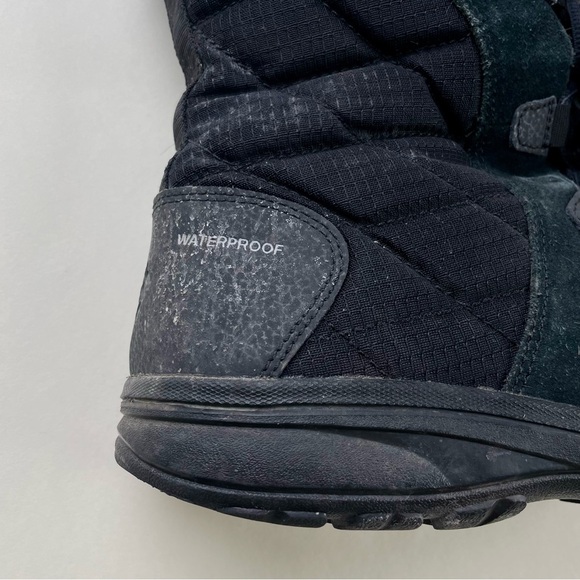Columbia Black Winter Boots with Fur Trim - Picture 7 of 8